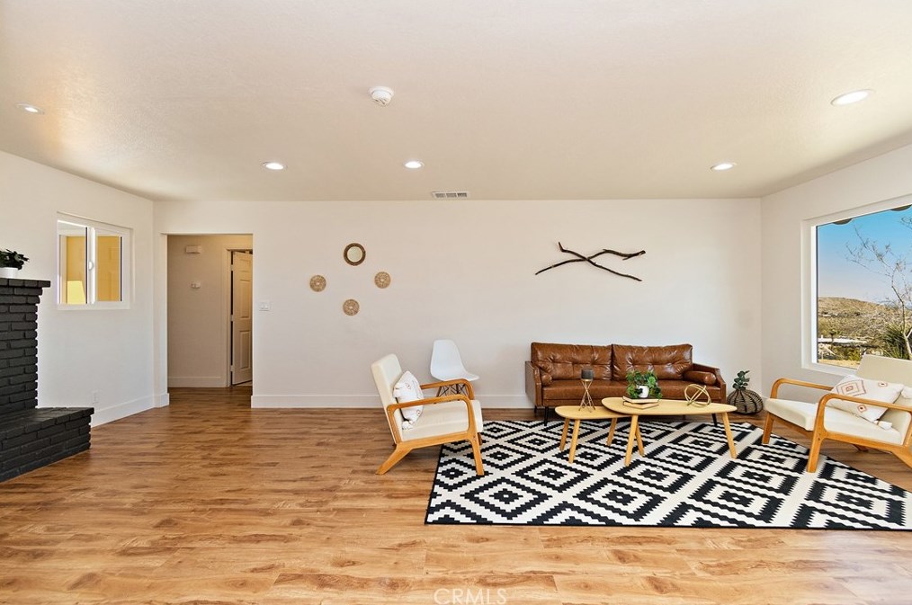 6762 Outpost Rd, Joshua Tree CA  92252-2238 exterior
