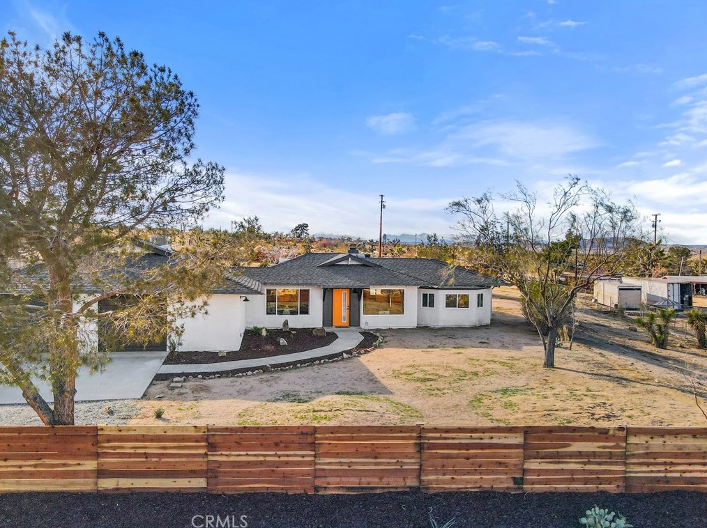 6762 Outpost Rd, Joshua Tree CA  92252-2238 exterior
