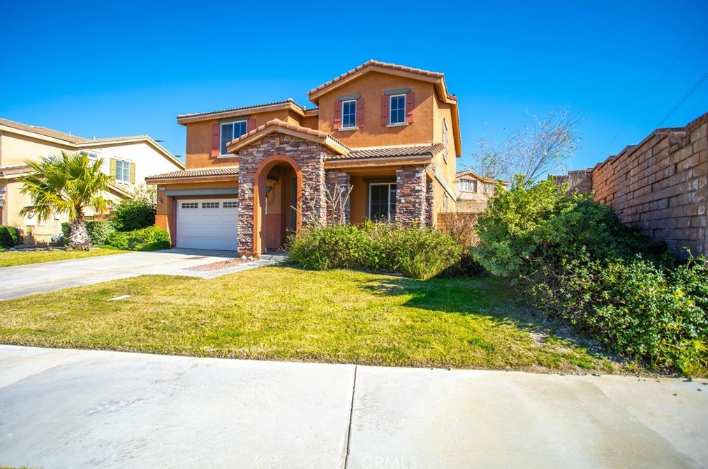 5243 Starling St, Fontana, CA 92336-0216