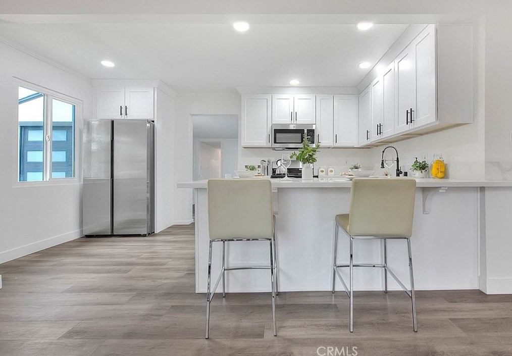 15253 Hibiscus Ave, Fontana CA  92335-4330 exterior