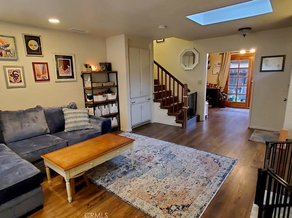 1287 N Sunflower Ave, Covina, CA 91724