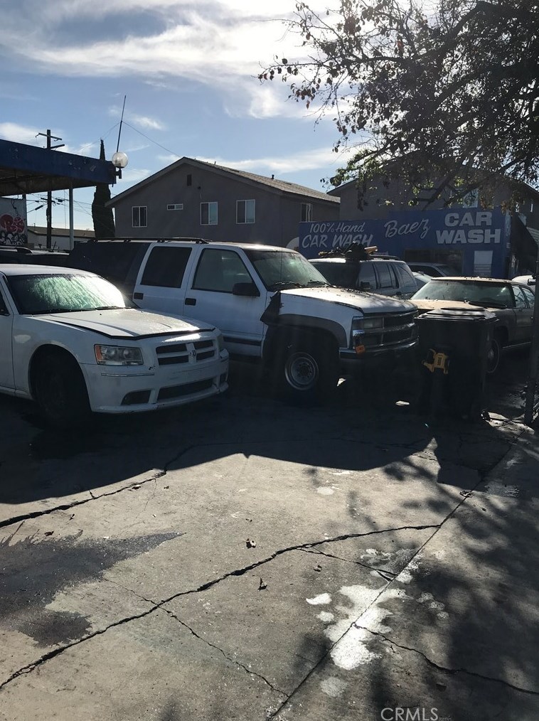 10958 Avalon Blvd, Los Angeles, CA 90061-4315