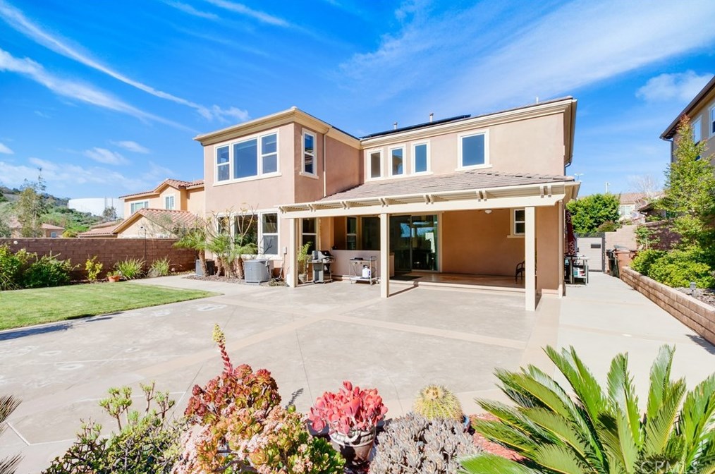 714 Pico Canyon Ln, Brea, CA 92821