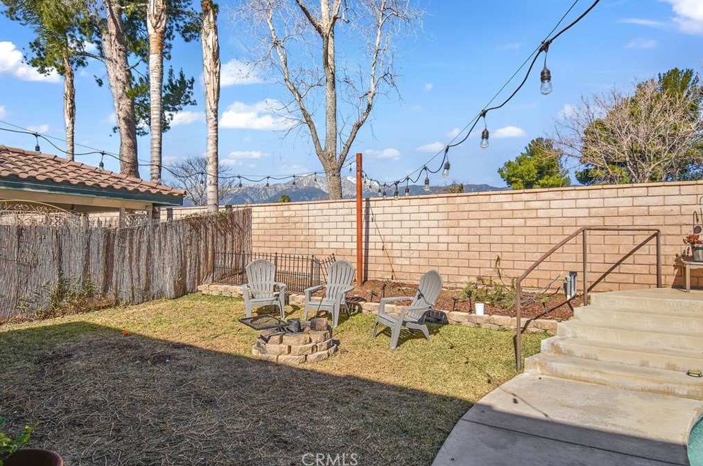 14342 Quail Ct, Fontana CA  92336-3629 exterior