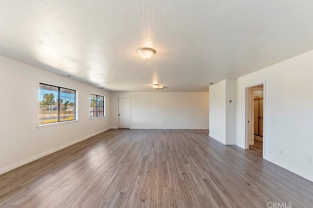 7765 Newhall Ave, Hesperia CA  92345-7019 exterior