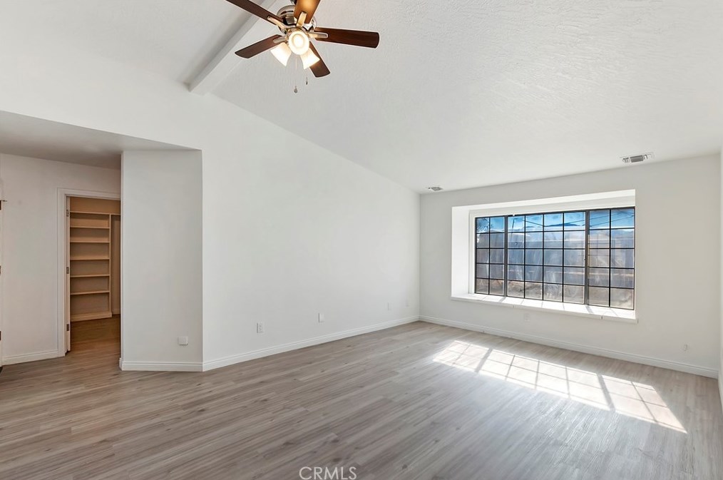 7765 Newhall Ave, Hesperia CA  92345-7019 exterior