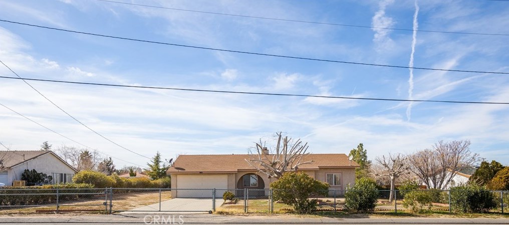 11184 Cottonwood Ave, Hesperia, CA 92345-2211