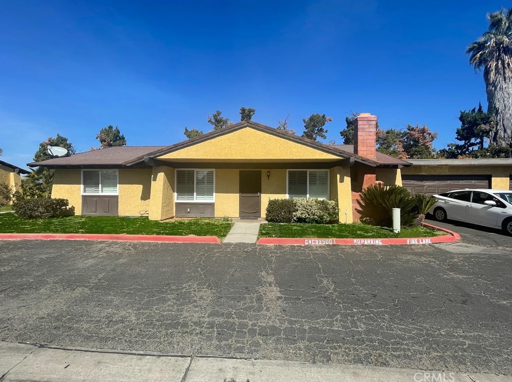1207 Buena Vista St, Hemet, CA 92543-7979
