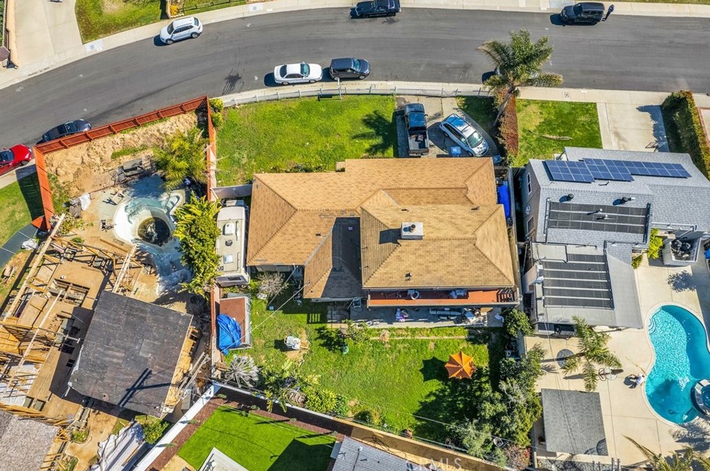 8115 Belford Ave, Los Angeles CA  90045-4329 exterior