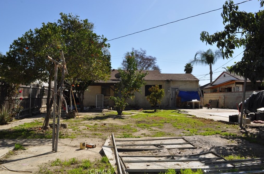 2437 Cogswell Rd, El Monte, CA 91732