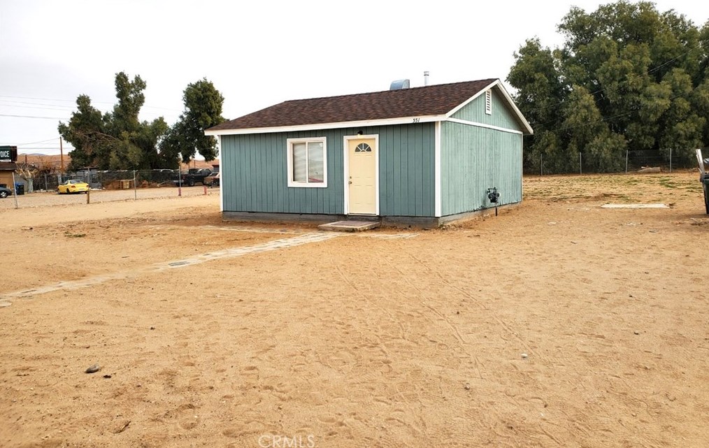 551 Valley Ave, Barstow, CA 92311-5865