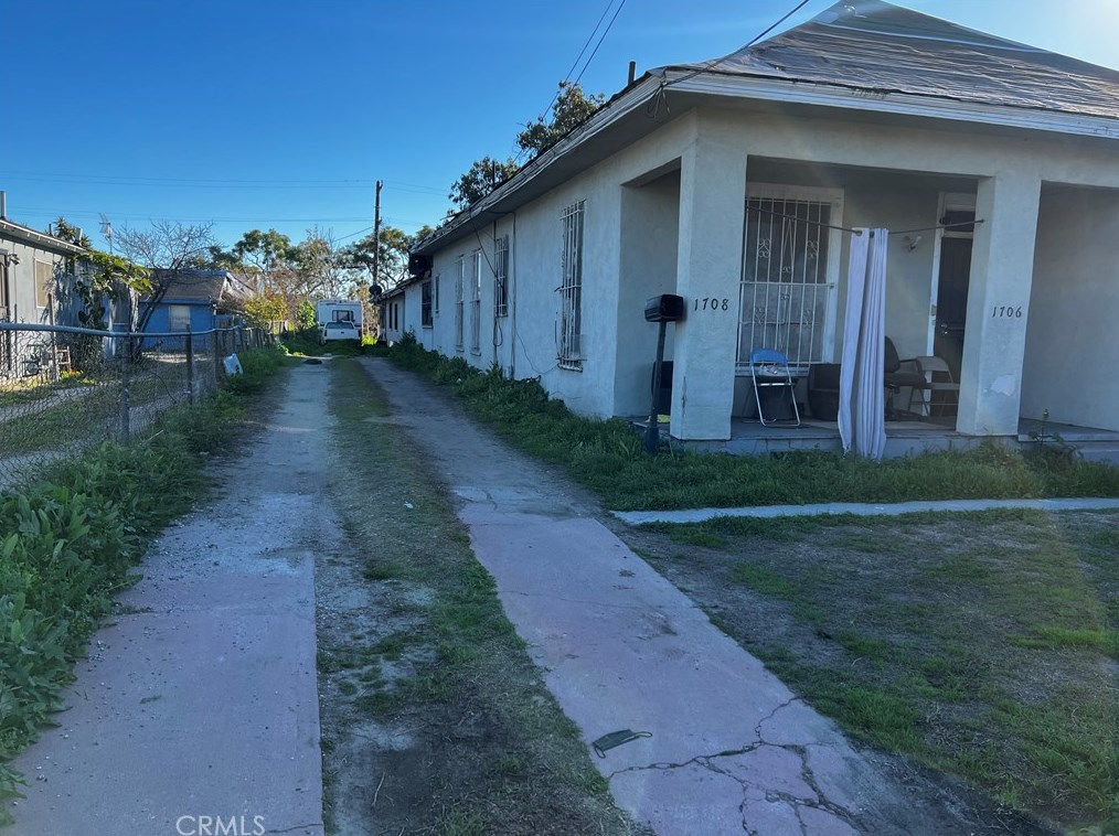 1706 E 126th St, Compton, CA 90222