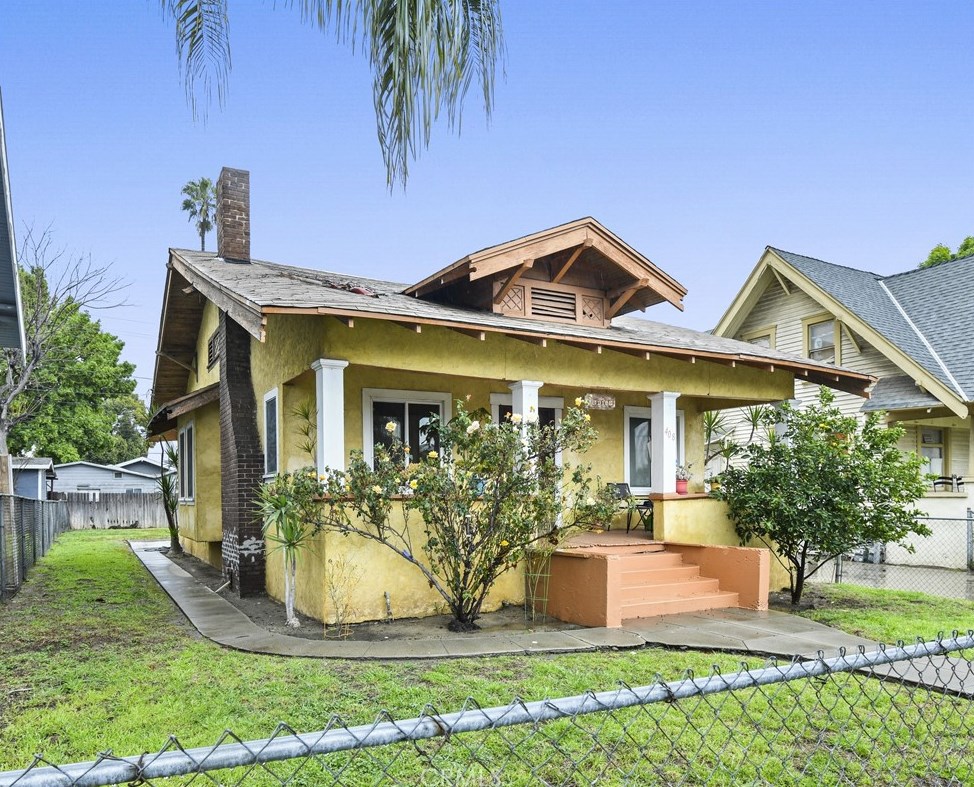408 Palm Pl, Pomona, CA 91767-5616