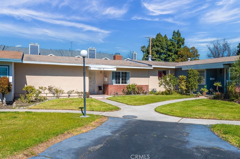 13641 Fairview St #38, Garden Grove, CA 92843