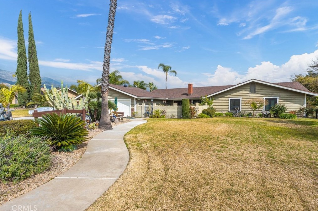 2206 N Vallejo Way, Upland, CA 91784
