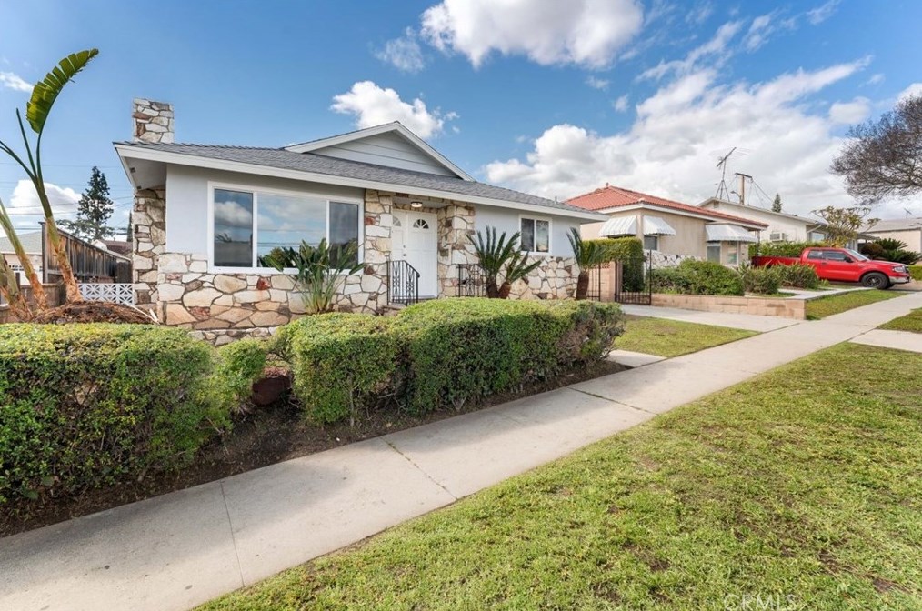 445 N Via Val Verde, Montebello, CA 90640