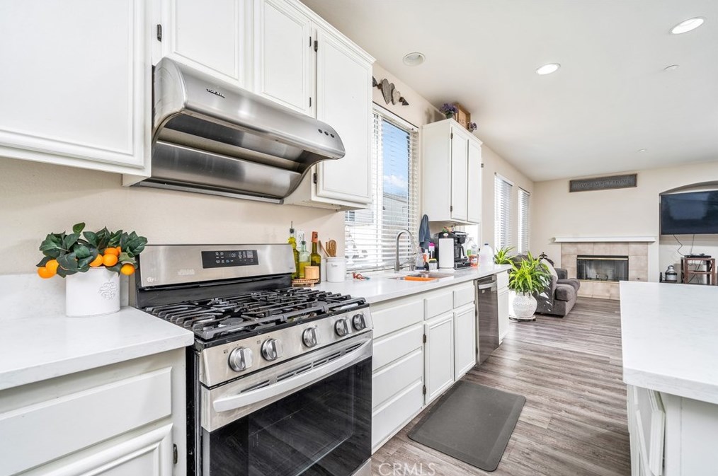 7364 Fieldrush Ct, Fontana CA  92336-3188 exterior