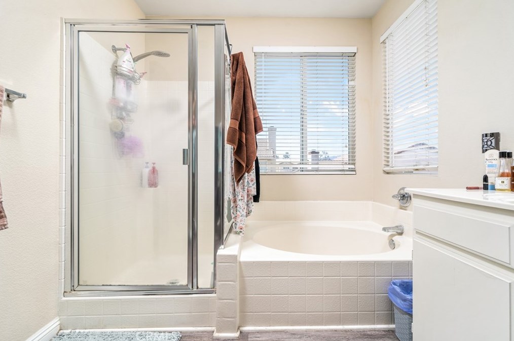 7364 Fieldrush Ct, Fontana CA  92336-3188 exterior