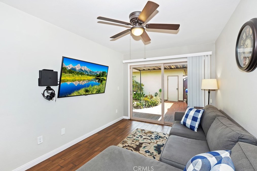 22697 Palm Ave #b, Colton, CA 92313