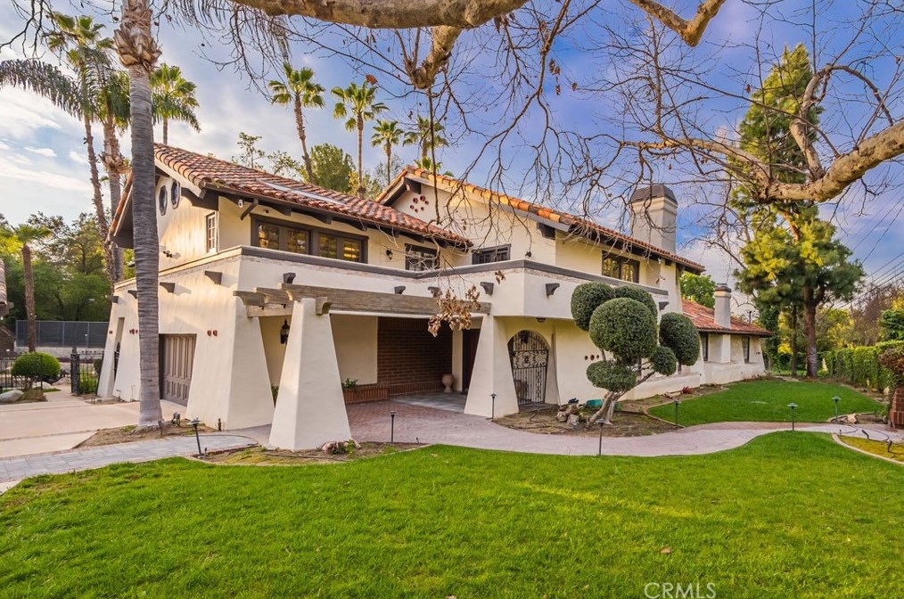 541 S Grand Ave, West Covina, CA 91791