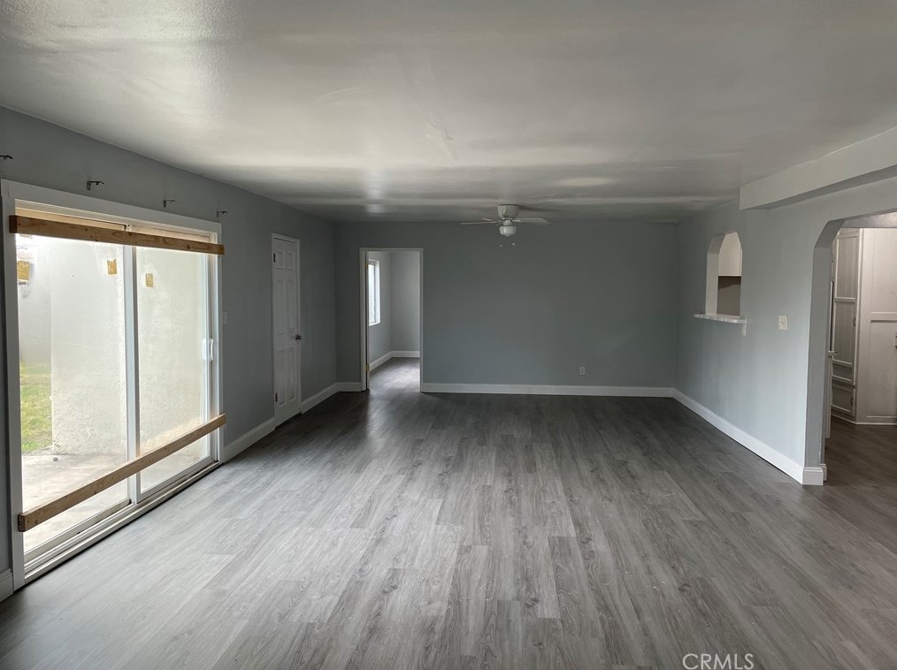 27095 Messina St, Highland, CA 92346-3168