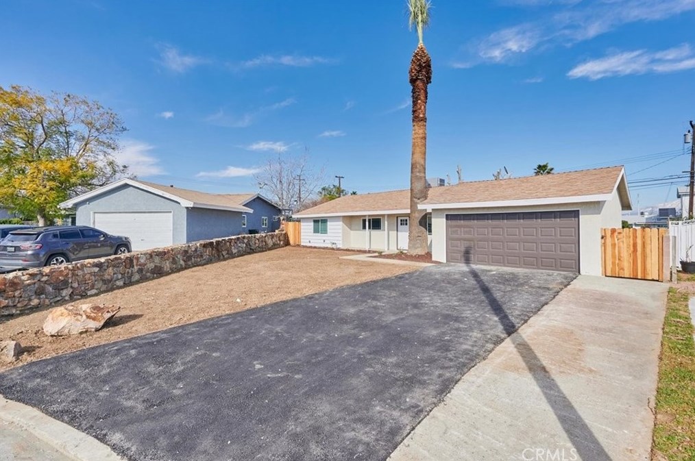 6627 Park Ave, Rialto, CA 92376