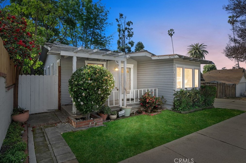 416 E Leadora Ave, Glendora, CA 91741