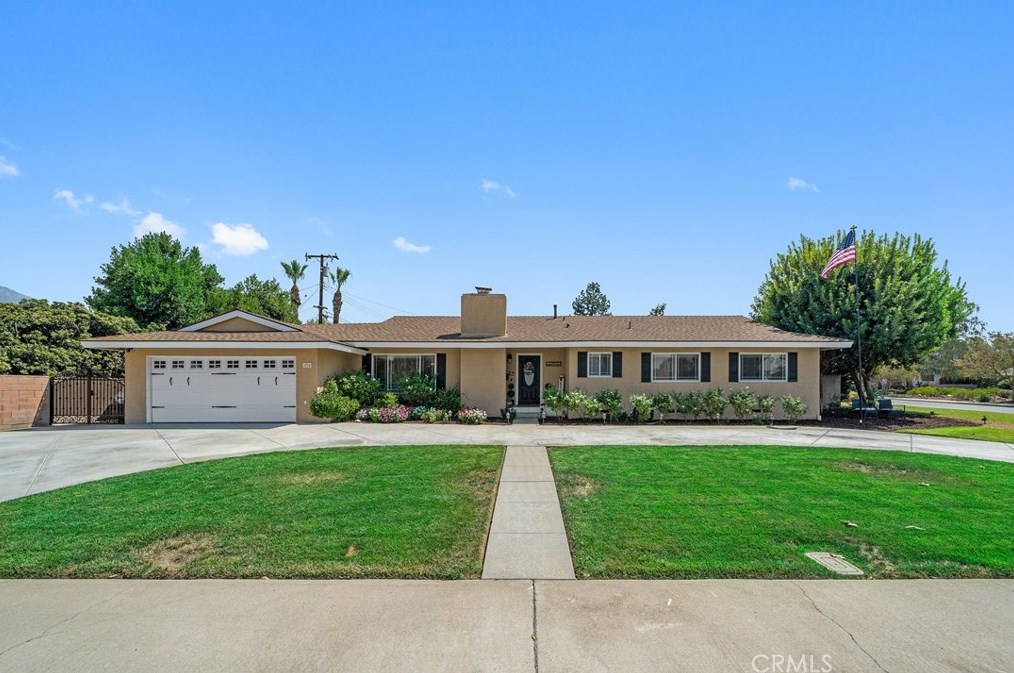 1914 Radford Ave, Claremont, CA 91711-2534