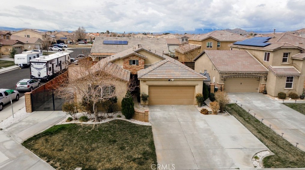 2263 Buss Ct, Tropico Village, CA 93560-5939