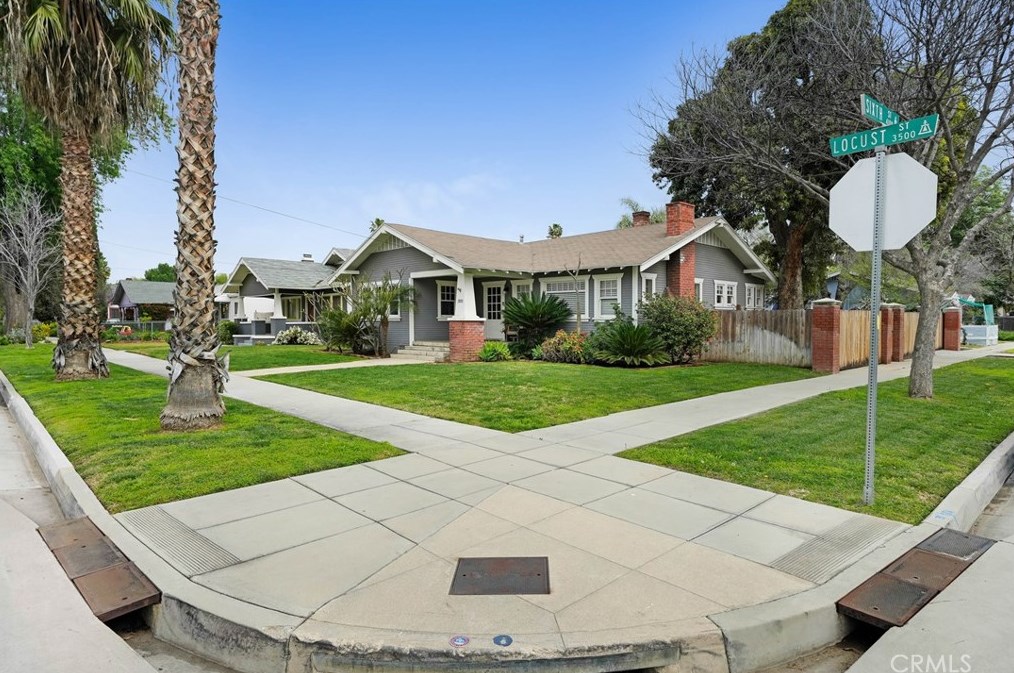 3592 Locust St, Riverside, CA 92501