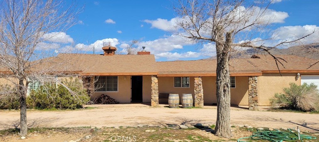 25580 Las Tunas Dr, Apple Valley, CA 92308-0136