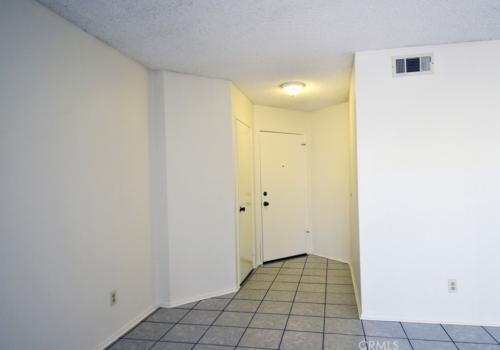 826 California Privado, Ontario, CA 91762