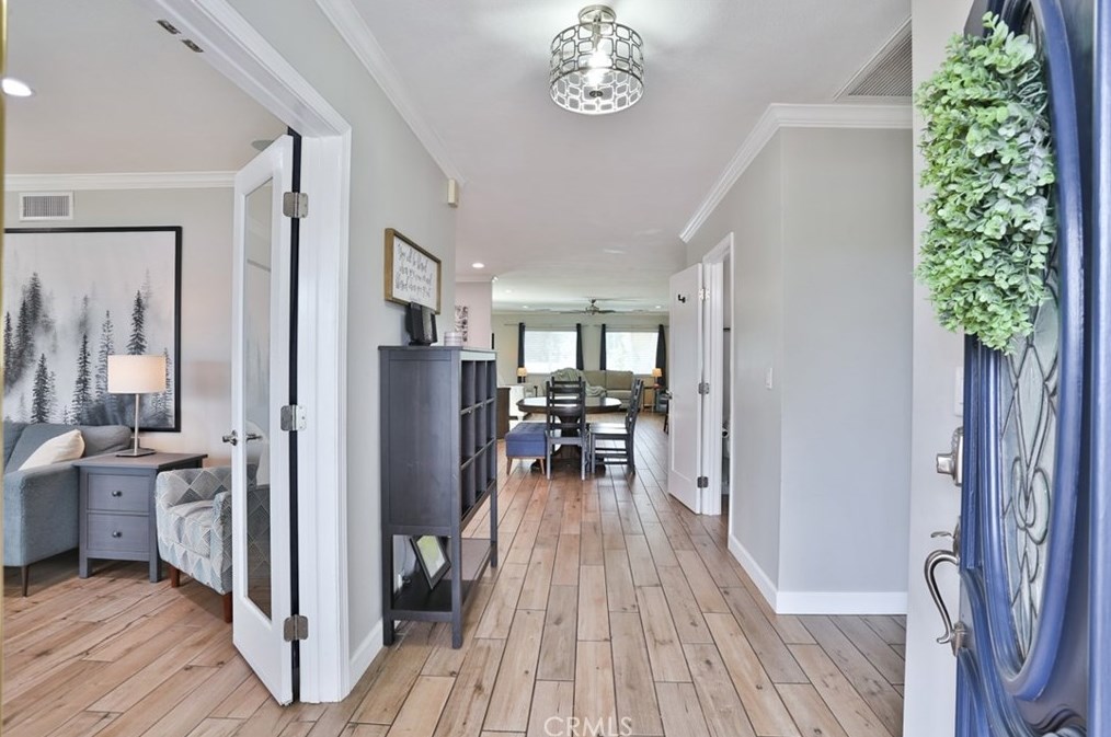 893 Kent Dr, Claremont, CA 91711