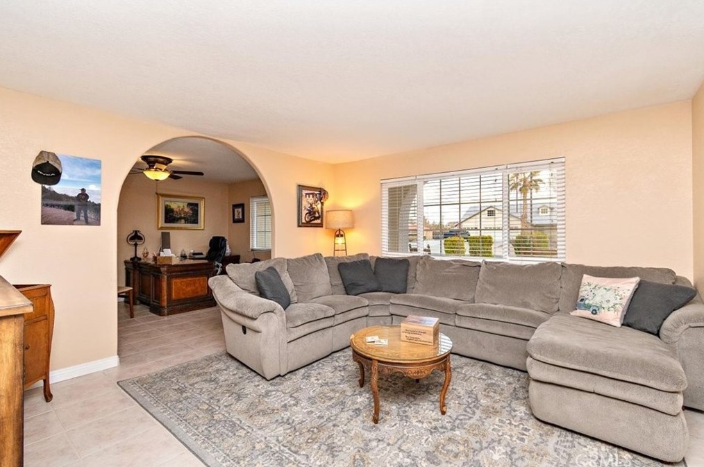 12876 Quail Vista Rd, Apple Valley CA  92308-5009 exterior