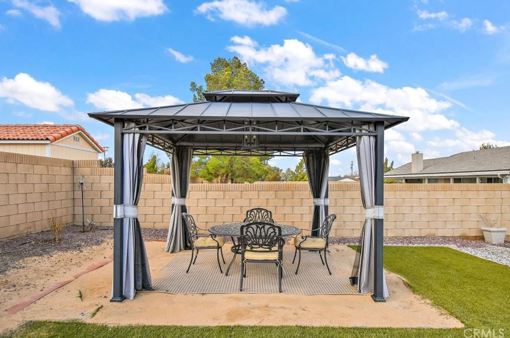 12876 Quail Vista Rd, Apple Valley CA  92308-5009 exterior