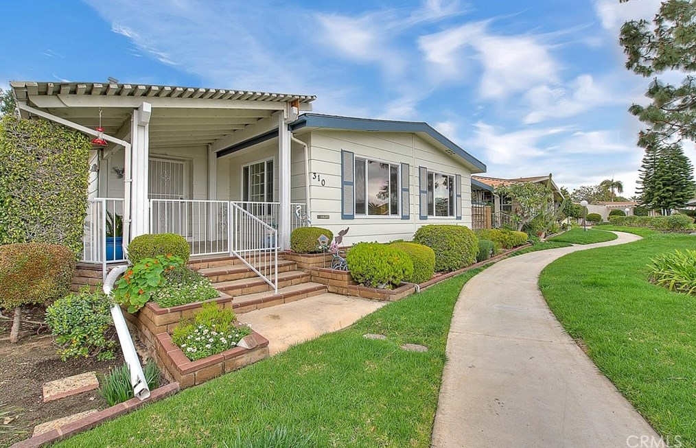 310 Ridgelake Dr, Placentia, CA 92870