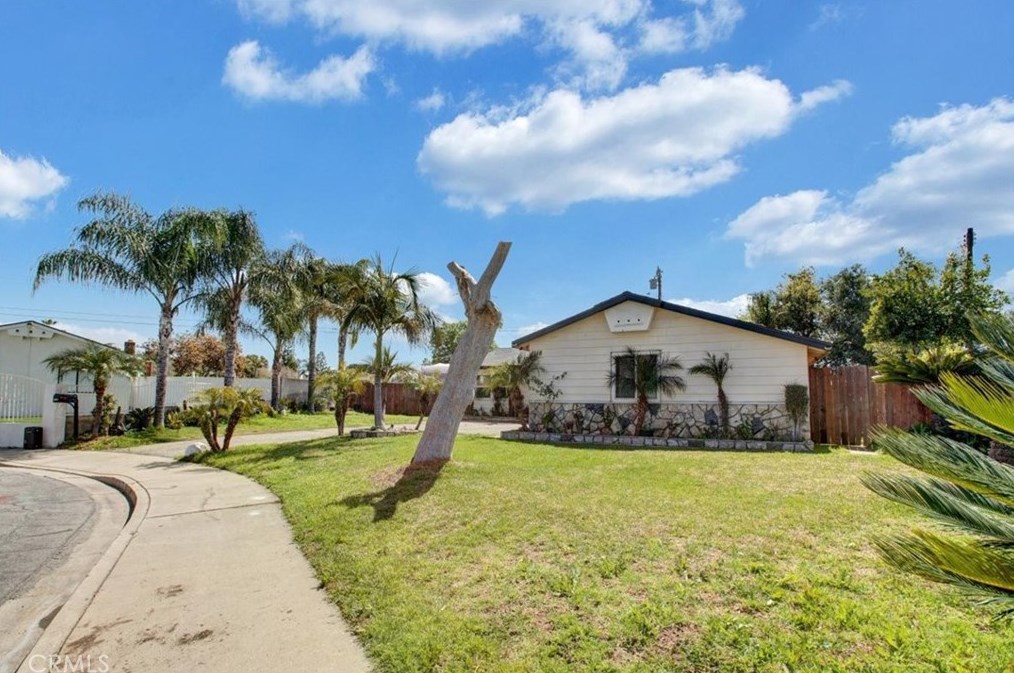 1118 Verde Ct, Pomona, CA 91767-2660