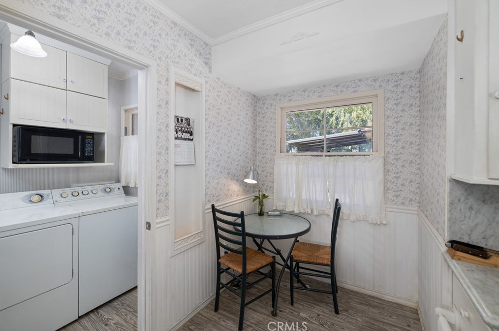 417 Green St, Claremont CA  91711-5031 exterior