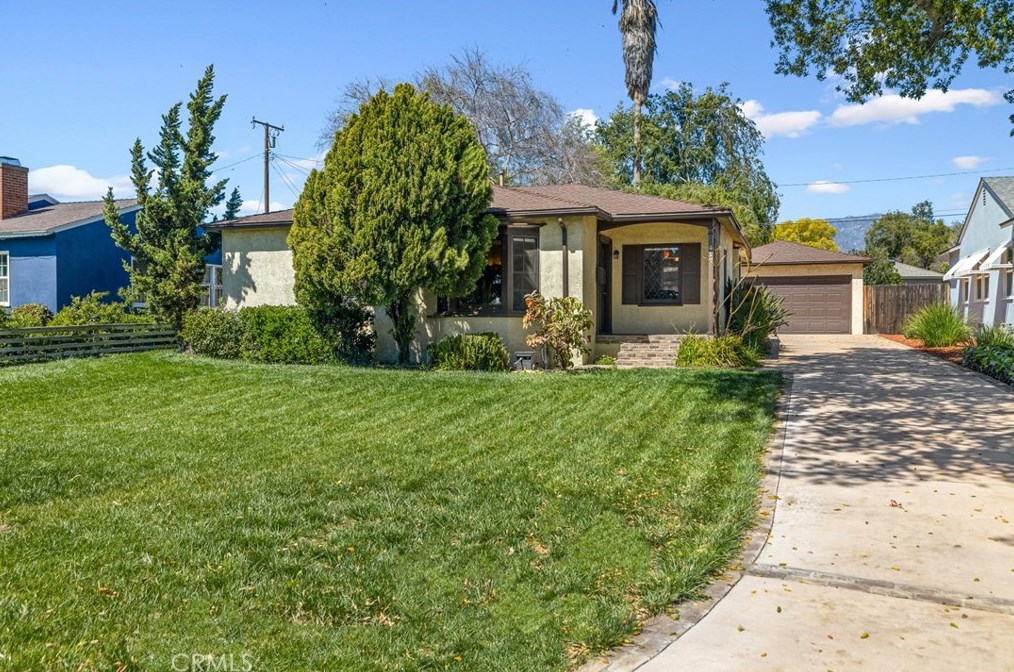 417 E Green St, Claremont, CA 91711
