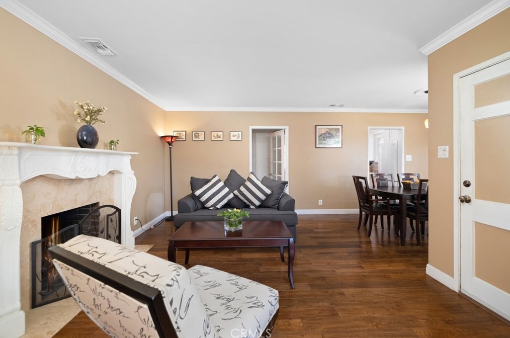 417 Green St, Claremont CA  91711-5031 exterior