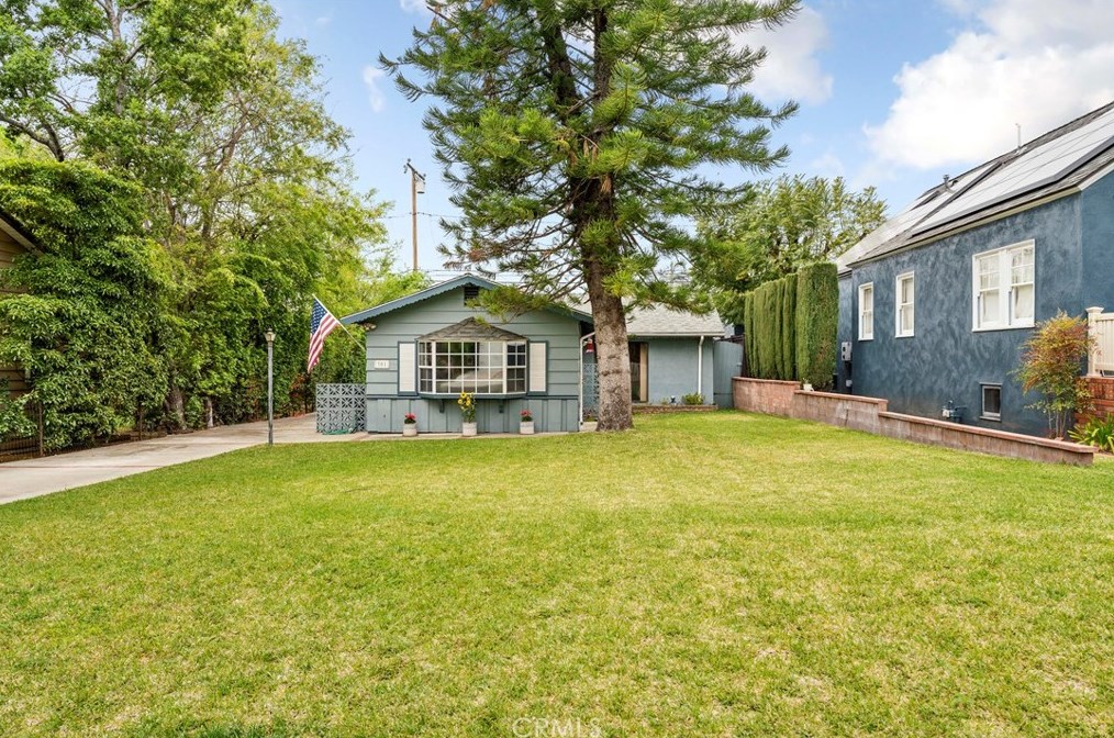 301 Stedman Pl, Monrovia, CA 91016-2126