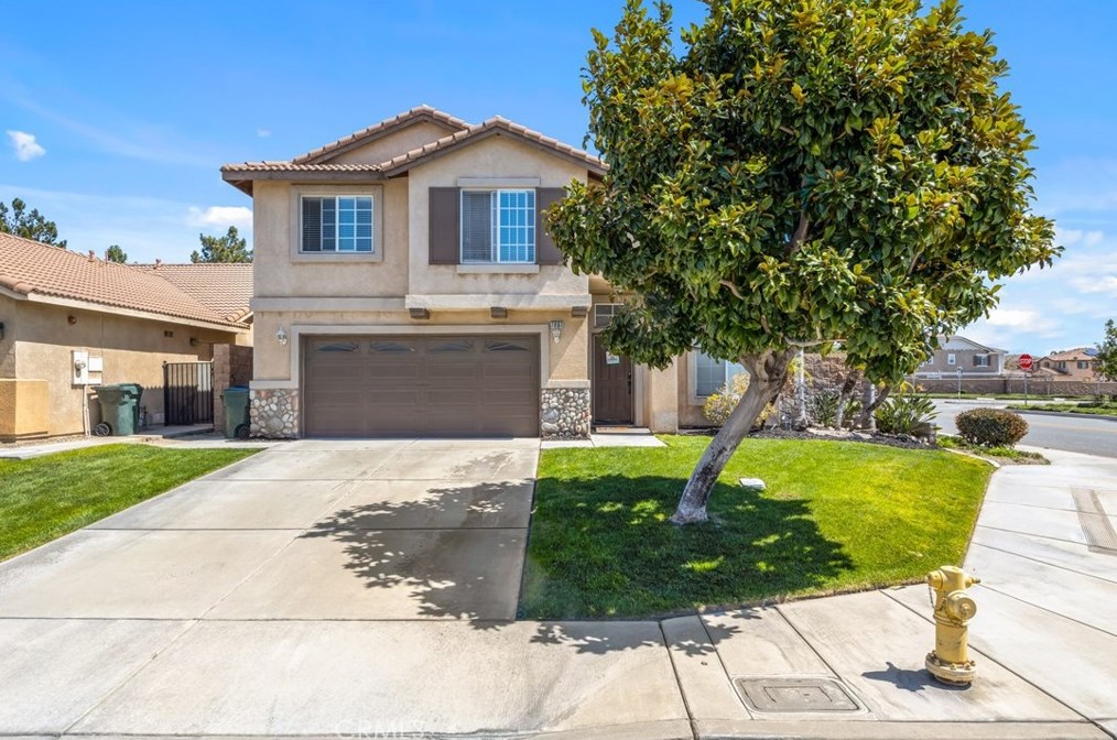 7691 Newberry Ln, Fontana, CA 92336-4249