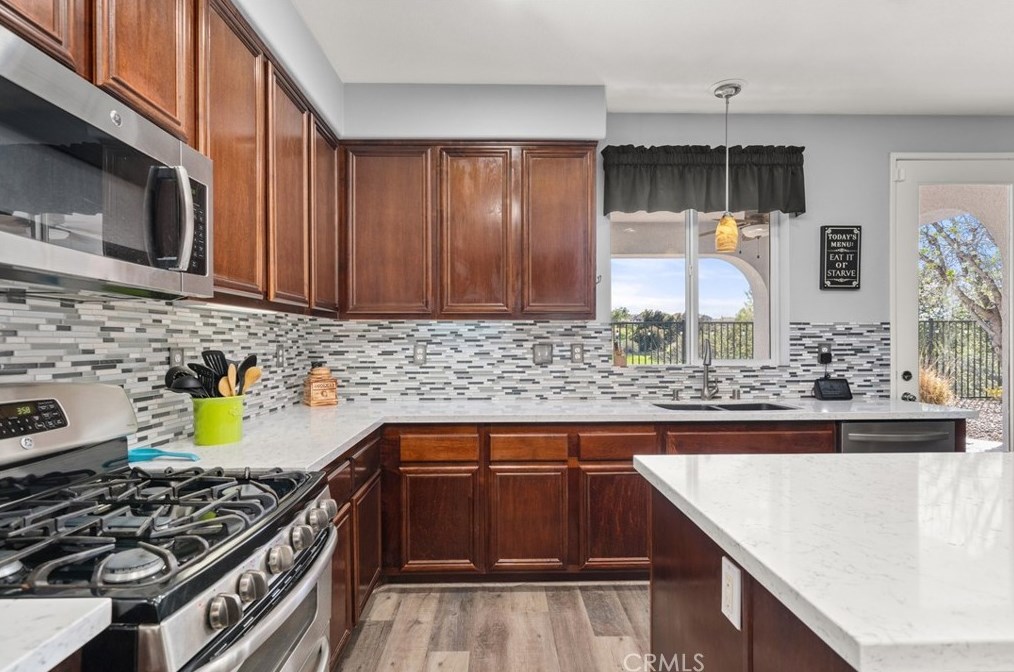 35535 Trevino Trl, Beaumont CA  92223-6203 exterior