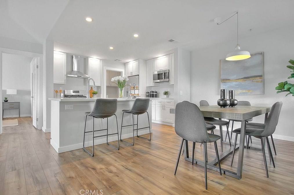 6635 Canterbury Dr #201, Chino Hills, CA 91709