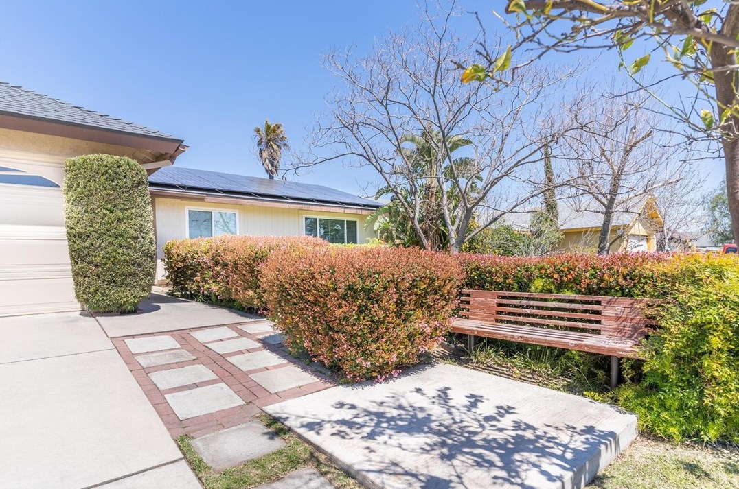 17140 Elaine Ave, Fontana, CA 92336-2161