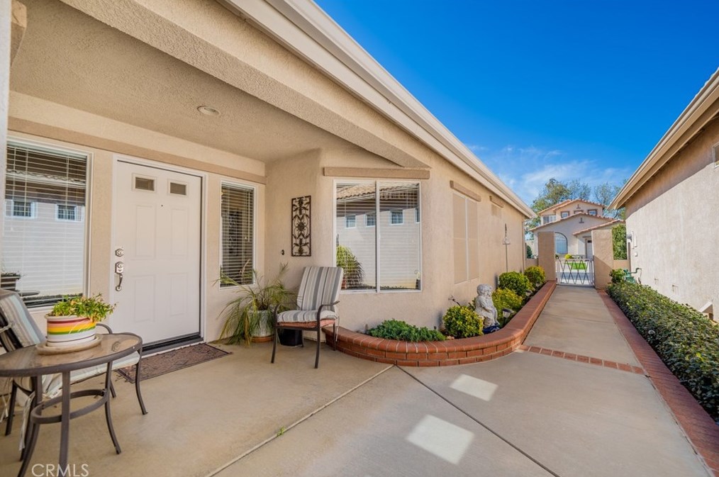 616 Twin Hills Dr, Banning, CA 92220