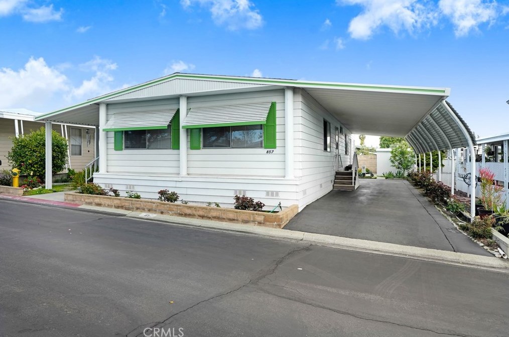 4095 Fruit St #857, La Verne, CA 91750