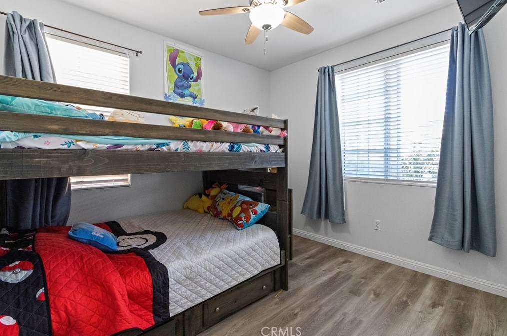 17063 Hackberry Ln, Fontana CA  92337-6885 exterior