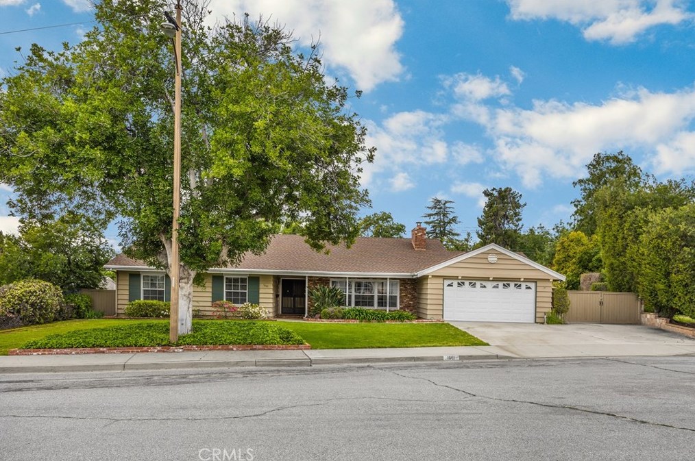 1661 Paine Ct, Claremont, CA 91711-3336