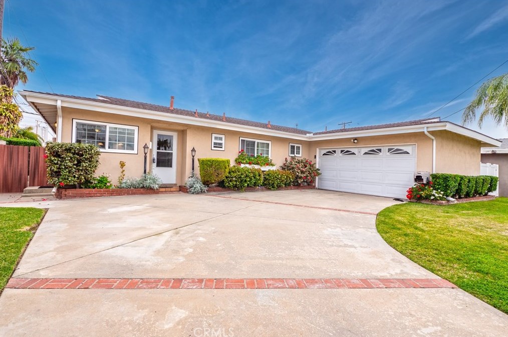 724 E Hurst St, Covina, CA 91722